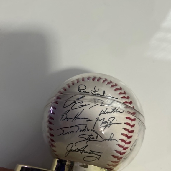 Florida marlins 1st year 1993 baseball signed by the whole team - Picture 2 of 4